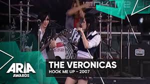 Twins lisa and jessica origliasso brought plenty of energy to the 2007 hit, with fans. The Veronicas Hook Me Up 2007 Aria Awards Youtube