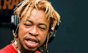 Kelly Cote's Instagram, Twitter & Facebook