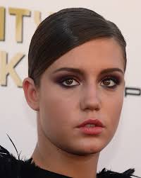 Adele Exarchopoulos wins Best Newcomer Award at Critics' Choice|Lainey  Gossip Entertainment Update