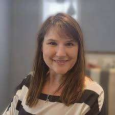 Kari Danek's Investing Profile