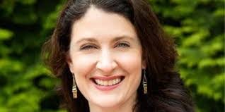 Kelly Weiss's Instagram, Twitter & Facebook