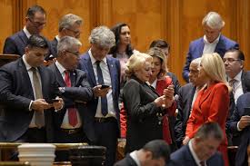 Tot prin motiune de cenzura a cazut si guvernul condus de viorica dancila, in 4 noiembrie 2019. Zeci De MoÈ›iuni De CenzurÄƒ Depuse In Romania In Ultimii 30 De Ani Guvernul Condus De Viorica DÄƒncilÄƒ Al Patrulea Demis In Istoria Post DecembristÄƒ Antena 1