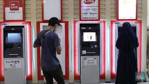 Kendati demikian, berkarier menjadi anggota tni harus menerima konsekuensi ditugaskan di daerah mana pun di seluruh indonesia, termasuk di. Jadwal Pemblokiran Kartu Atm Bri Mandiri Bni Bca Berita Satu