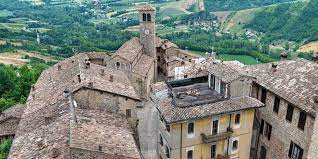 Its land includes the splendid valleys of the rivers tidone, trebbia, nure and arda, each distinguished by particular environments. 10 Reiseideen In Italien Fur Marz
