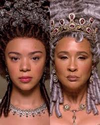 ✨🌹🐝🫖📜♥️She Knows All♥️📜🫖🐝🌹✨