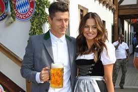 Veja mais ideias sobre fc bayern, futebol, futebol soccer. Bayern Munich S Robert Lewandowski Dreaming Of Move To Los Angeles According To Striker S Wife Irish Mirror Online