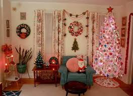 Makes Me Think Of My Great Grandmas House Retro Christmas Decorations Christmas Tree Decorations Vintage Christmas Tree Decorations