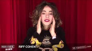 Bjork Oh So Quiet Live My Taratata Riff Cohen Bjork It S Oh So Quiet 1996 Youtube