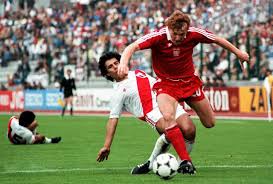 Maybe you would like to learn more about one of these? Mundial 1982 Najwspanialszy Serial Stanu Wojennego Ms Mundial