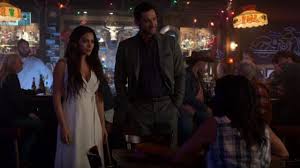 Actuellement en tournage, la cinquième et dernière saison de la série, qui sera constituée de 16. The White Dress Of Eve Inbar Lavi In Lucifer S04e04 Spotern