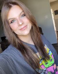 Can someone edit these for me so it's just the lady with the red/pink hair 