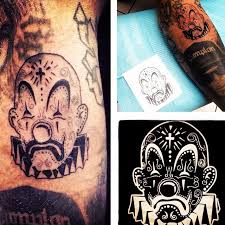 Look at the tattoo above. Joker Tattoos Gambar Tato Joker Elegant Arts Tattoo