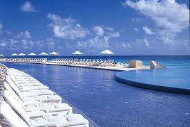 Offering direct access to cancún beach, live aqua cancun beach resort cancun. Live Aqua Beach Resort Cancun Hlx