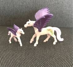 Pegasus, considering the fact that unicorns were, and still are, real. Pferd Flugel Pegasus Spielzeug Gunstig Gebraucht Kaufen Ebay Kleinanzeigen