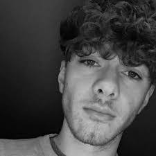 Josh Bray's Instagram, Twitter & Facebook