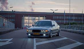 Bmw E32 Wallpaper Google Search Bmw 7 Series Bmw E34 Bmw