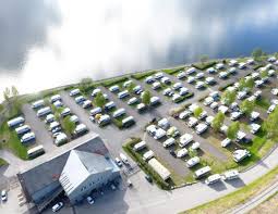 Hyggelige overnattingsteder er typisk for lysefjorden, fra den historiske landsbyen landa park til hotell i flørli og lysebotn via camping og hytter. Camping In Norwegen Lillehammer Camping Das Campingportal