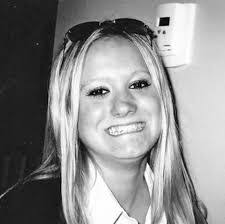 Ellen Rivers's Instagram, Twitter & Facebook