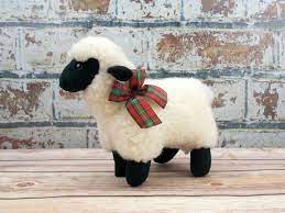Appalause Christmas Sheep Small Vintage Stuffed Animal Sheep Etsy Christmas Animals Holiday Tree Decorations Christmas Plush
