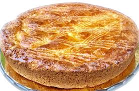 La Galette Guyanaise Ou Galette Creole Est Une Galette Seche Sablee Farcie Avec De La Confiture De Goyave Galette Des Rois Creole Galette Des Rois Alimentation