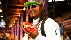 Watch marshawn lynch on a home shopping channel selling his favorite candy, skittles. Marshawn Lynch Skittles And Scotland What S Not To Love Sporting News