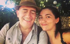 Maria joão abreu e joão soares terão sido os responsáveis pela queixa às autoridades sobre a mãe de sara barradas. Ninguem Escapa Mae De Sara Barradas Condenada A 7 Anos De Prisao Por Burla Ao Genro E A Ex Mulher De Jose Raposo Nacional Flash