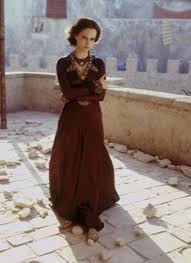 Ign is the leading site for pc games with expert reviews, news, previews, game trailers, cheat codes, wiki guides & walkthroughs Padme S Wardrobe Chapter 3 Shopping Actress Eva Green Eva Green Middle Eastern Fashion
