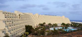 Maybe you would like to learn more about one of these? Panoramica Del Hotel Beatriz Costa Spa En Costa Teguise Lanzarote Lanzarote Places Ive Been Hotel