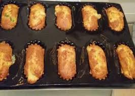 Petits Cakes Canneles Mozzarella Surimi Et Poivrons Guy Demarle Recette Petit Cake Recette Avec Surimi Quiche Lorraine Recette
