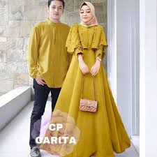 Daris ekian contoh gambar yang ada diatas semoga bisa anda jadikan inspirasi dalam memilih model baju batik. Baju Couple Keluarga Baju Muslim Sarimbit Baju Lebaran Fashion Gamis Couple Set Pasangan Muslim Desain Gamis Couple Keluarga Jakarta Diary Hijaber