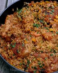 Fragrant spanish chicken and rice cooked with onions, peppers and peas is guaranteed to be a winner. Arroz Con Pollo Recetas En Espanol Recetas De Laylita Arroz Con Pollo Food Mexican Food Recipes