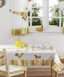 Las cortinas para cocina juegan con el diseño y deben ser higienicas. Cortinas Y Mantel De Cocina Imagenes Y Fotos