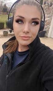 Stacy Poole's Instagram, Twitter & Facebook