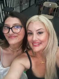 I love Jelly Roll and Bunnie!! I teach school and listen to your songs  every morning