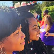 NeighbaHOODnurse (@neighbahoodnurse) • Threads, Say more