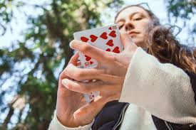 United states easy card tricks revealed, esp experiments, playing card reviews, video tutorials and step by step written guide on web page. 10 Easy Card Tricks For Kids Adults