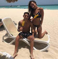 Defensive midfielder at arsenal fc #lt11 and uruguay national team #lt14 (rp/not @ltorreira34) #parodyaccount. Arsenal Ace Lucas Torreira Enjoys Corn On The Cob With Stunning Girlfriend Vittoria Repetto During Beach Break Before Heading For Pre Season