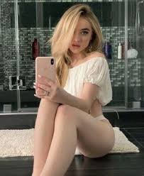 Sabrina Carpenter Porn Gifs and Pics - MyTeenWebcam