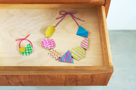 空き箱からつくる、簡単アクセサリー【廃材で親子工作vol.5】 | Harmonies with KUMON