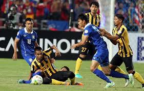 Piya olarak bilinen badhri genellikle orta saha oyuncusu olarak konuşlandırılır. Football Thailand Outclass Malaysia In Aff Suzuki Cup Updated The Star