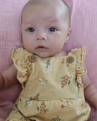 Loving the fall vibe of Saylor's adorable OOTD courtesy of @carters ❤️  #babygram #cute #thisis1month #baby