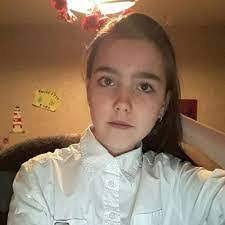 Celina Wetzel's Instagram, Twitter & Facebook