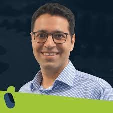 Kerry Dennison's Instagram, Twitter & Facebook