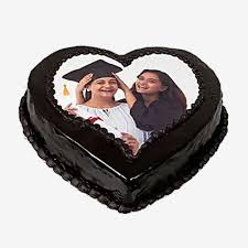 Birthday Cake Heart Shaped Butterscotch Cake Cake Delivery In Muzaffarpur In 2020 Birthday Cake Delivery Cake Delivery Photo Cake