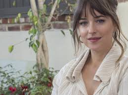 The daughter of actors don johnson and melanie griffith. Dakota Johnson Schwanger Von Chris Martin Diese Fotos Liefern Den Beweis Bunte De