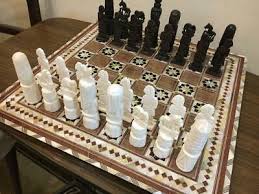 Picture color may vary slightly due to the color calibration of each individual monitor. Handmade Chess Pieces Real Carving Camel Bone Contemporary Chess