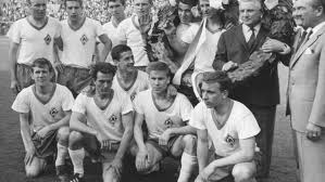 „auch wenn es sehr weh tut: Alle Werder Trainer Der Bundesliga Historie Weser Kurier