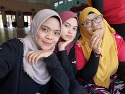 Aliran ini bertujuan untuk membantu melatih dan mendidik para pelajar untuk menjadi separa profesional bukan sahaja dalam bidang kejuruteraan malah bidang bukan. Anugerah Guru Inspirasi Mcdonald S Malaysia