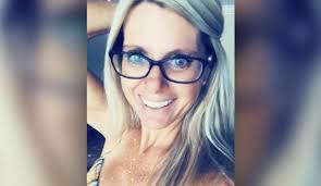 Shelli Carter's Instagram, Twitter & Facebook