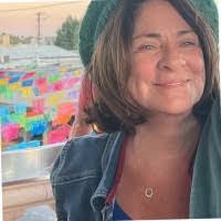 Vickie Kerr's Instagram, Twitter & Facebook